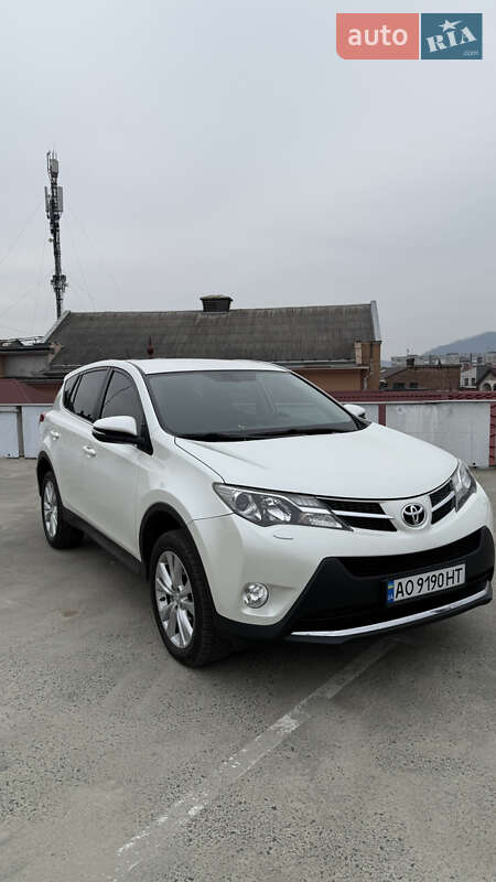 Toyota RAV4 2013