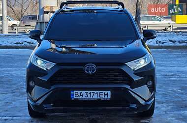 Позашляховик / Кросовер Toyota RAV4 2021 в Києві