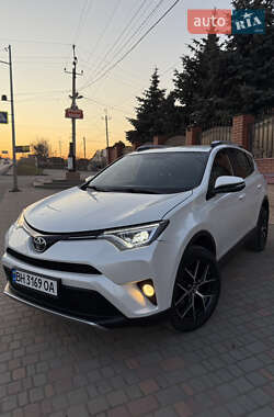 Внедорожник / Кроссовер Toyota RAV4 2016 в Одессе