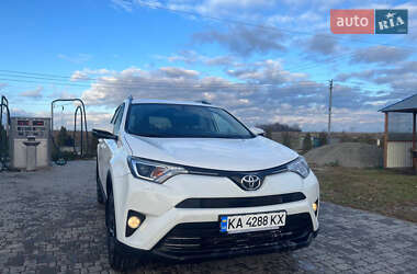 Позашляховик / Кросовер Toyota RAV4 2016 в Борщеві