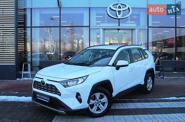 Позашляховик / Кросовер Toyota RAV4 2019 в Києві