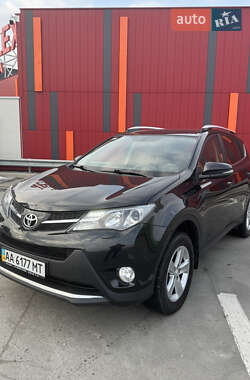 Внедорожник / Кроссовер Toyota RAV4 2013 в Киеве