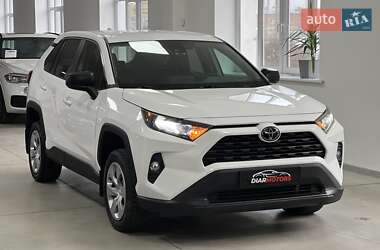 Позашляховик / Кросовер Toyota RAV4 2022 в Полтаві