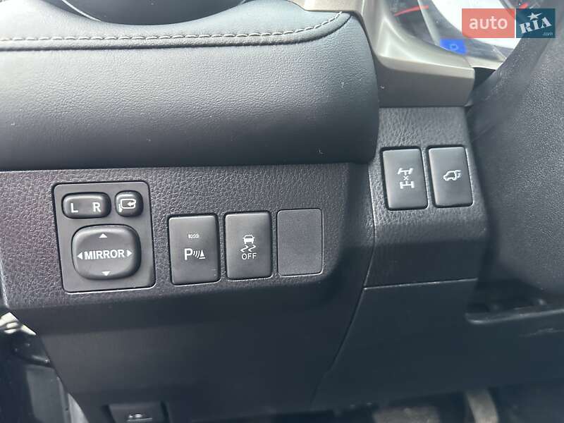 Позашляховик / Кросовер Toyota RAV4 2013 в Хмельницькому фото 18 Позашляховик / Кросовер Toyota RAV4 2013 в Хмельницькому