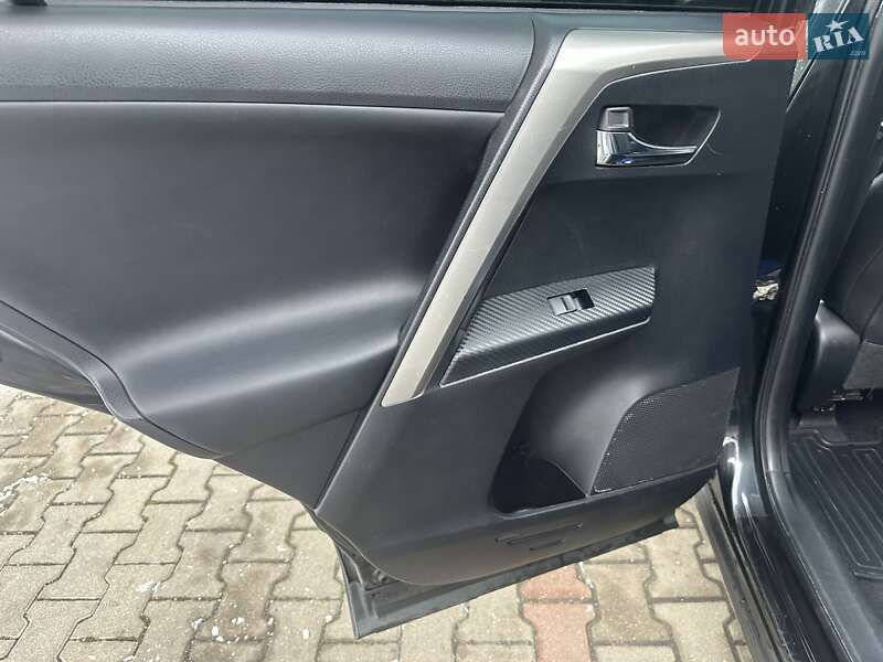 Позашляховик / Кросовер Toyota RAV4 2013 в Хмельницькому фото 22 Позашляховик / Кросовер Toyota RAV4 2013 в Хмельницькому