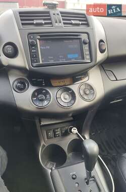 Позашляховик / Кросовер Toyota RAV4 2012 в Києві