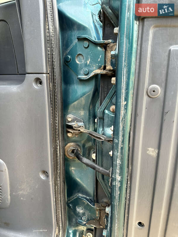 Внедорожник / Кроссовер Toyota RAV4 1995 в Николаеве