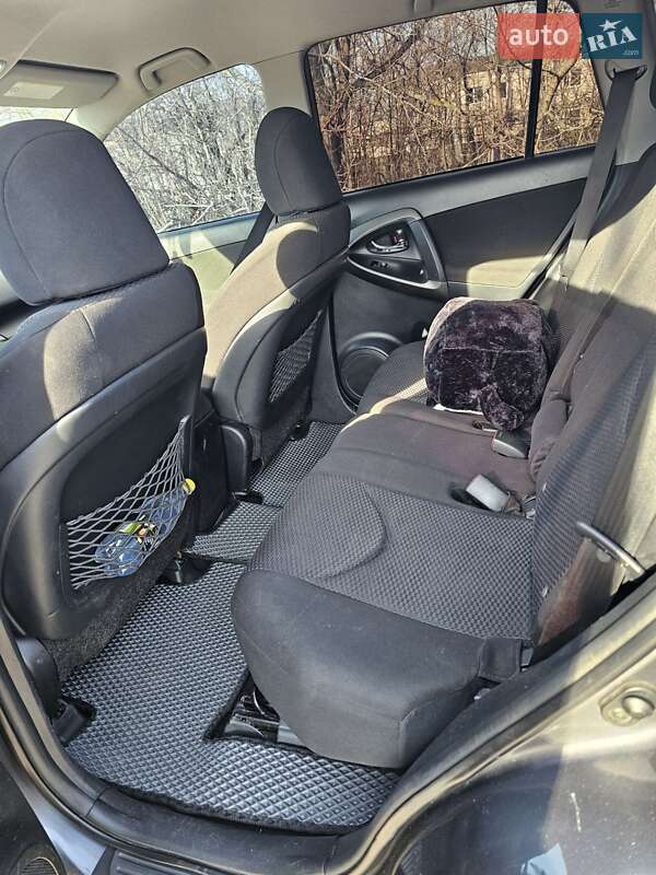 Позашляховик / Кросовер Toyota RAV4 2012 в Звягелі фото 7 Позашляховик / Кросовер Toyota RAV4 2012 в Звягелі