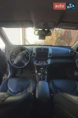 Внедорожник / Кроссовер Toyota RAV4 2006 в Львове