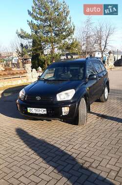 Позашляховик / Кросовер Toyota RAV4 2002 в Долині