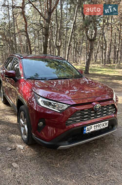 Внедорожник / Кроссовер Toyota RAV4 2019 в Запорожье