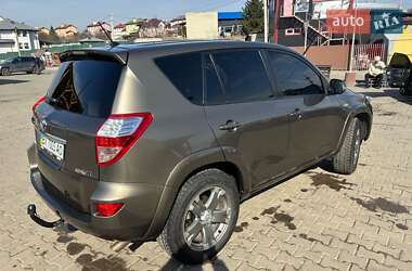 Позашляховик / Кросовер Toyota RAV4 2010 в Хмельницькому