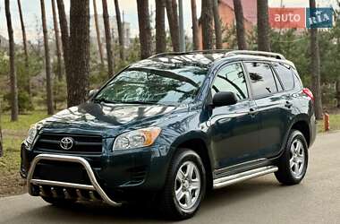 Внедорожник / Кроссовер Toyota RAV4 2011 в Киеве