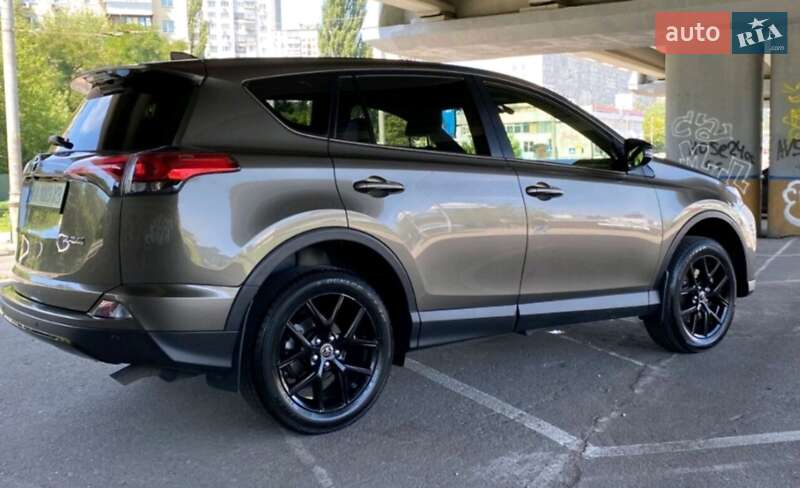 Toyota RAV4 2018