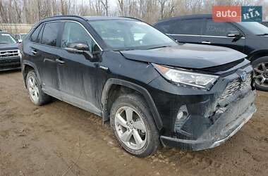 Внедорожник / Кроссовер Toyota RAV4 2021 в Киеве