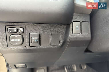Внедорожник / Кроссовер Toyota RAV4 2017 в 