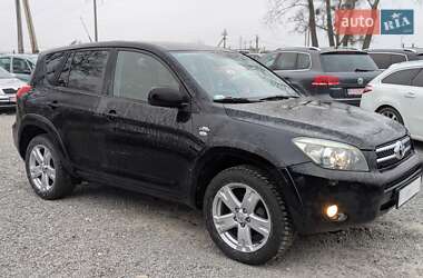 Внедорожник / Кроссовер Toyota RAV4 2007 в Ровно