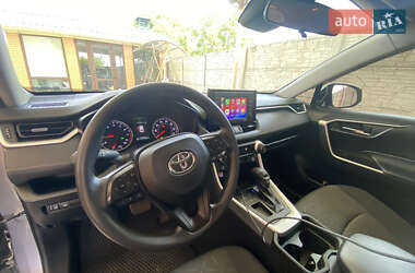 Внедорожник / Кроссовер Toyota RAV4 2021 в 