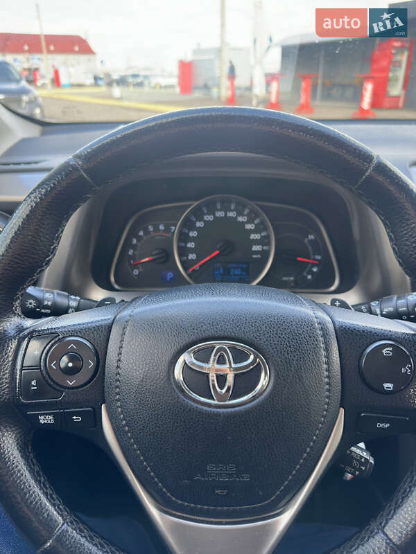 Toyota RAV4 2014