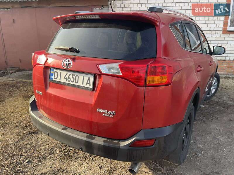 Внедорожник / Кроссовер Toyota RAV4 2015 в Харькове