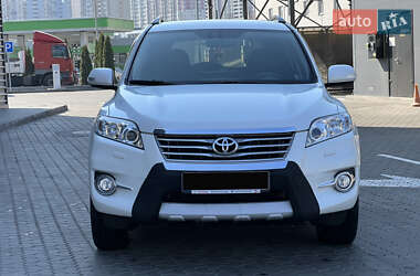 Внедорожник / Кроссовер Toyota RAV4 2011 в 