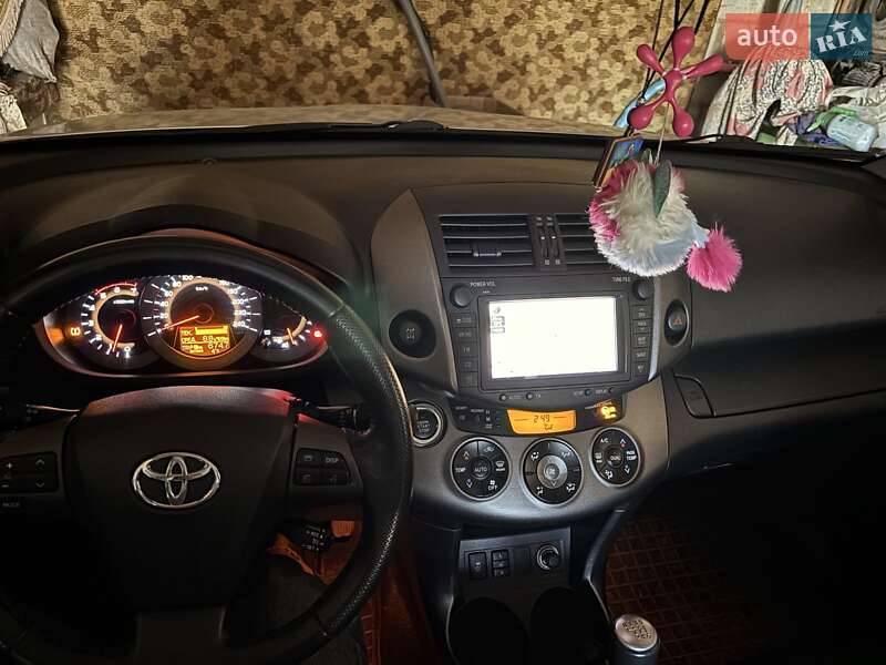 Внедорожник / Кроссовер Toyota RAV4 2009 в Кривом Роге