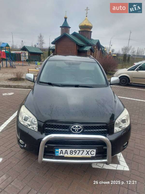 Внедорожник / Кроссовер Toyota RAV4 2006 в Киеве
