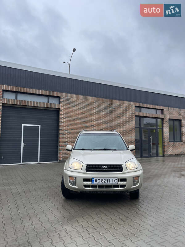 Внедорожник / Кроссовер Toyota RAV4 2002 в Ужгороде фото 3 Внедорожник / Кроссовер Toyota RAV4 2002 в Ужгороде
