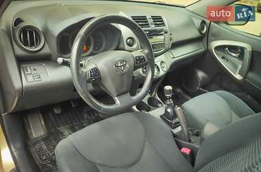 Внедорожник / Кроссовер Toyota RAV4 2009 в 