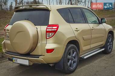 Внедорожник / Кроссовер Toyota RAV4 2009 в 