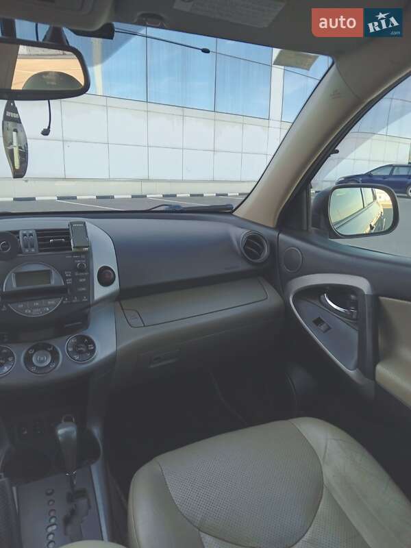 Позашляховик / Кросовер Toyota RAV4 2007 в Білгороді-Дністровському
