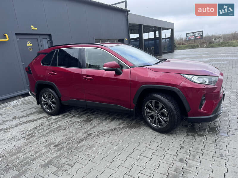 Позашляховик / Кросовер Toyota RAV4 2022 в Вінниці