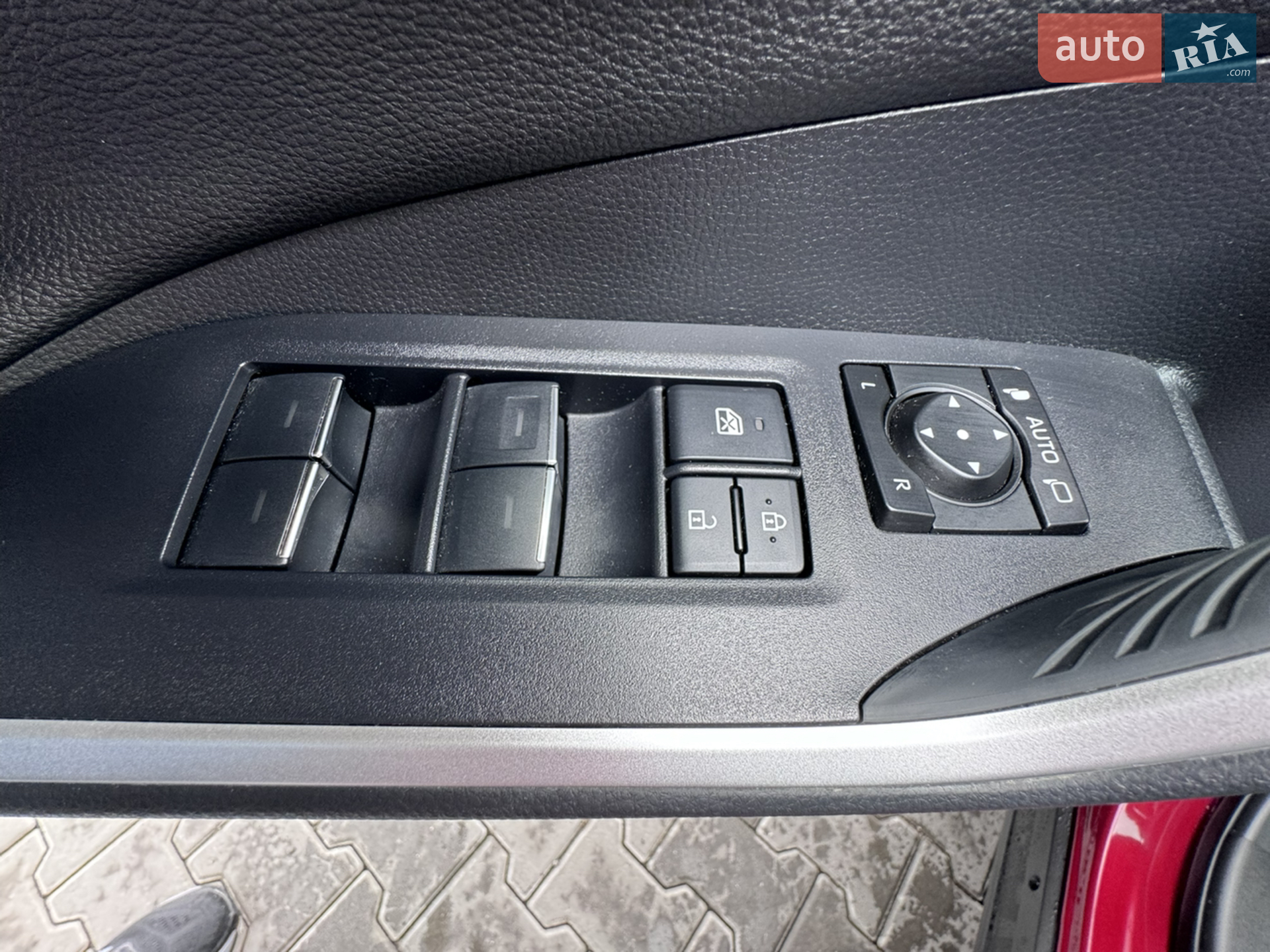 2022 Toyota RAV 4 - мініатюра 25
