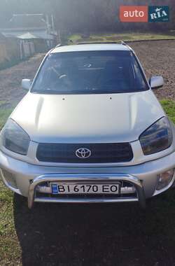 Внедорожник / Кроссовер Toyota RAV4 2003 в 