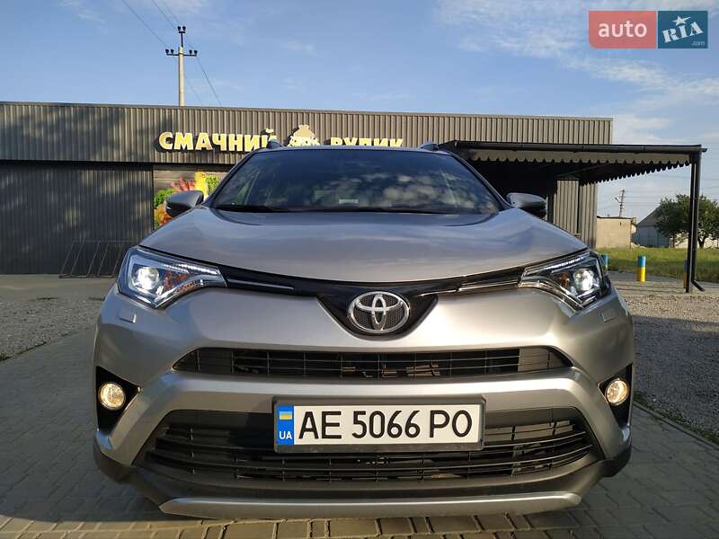 Toyota RAV4 2017