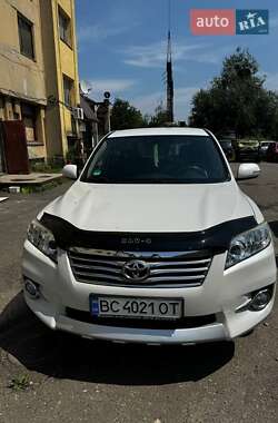 Позашляховик / Кросовер Toyota RAV4 2012 в 