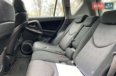 Внедорожник / Кроссовер Toyota RAV4 2006 в 
