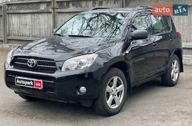 Внедорожник / Кроссовер Toyota RAV4 2006 в 