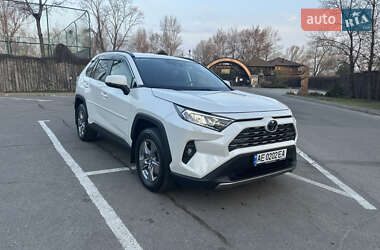 Позашляховик / Кросовер Toyota RAV4 2022 в Тячеві