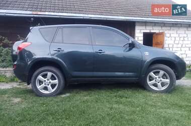 Внедорожник / Кроссовер Toyota RAV4 2008 в 