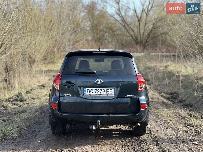Позашляховик / Кросовер Toyota RAV4 2005 в Козові