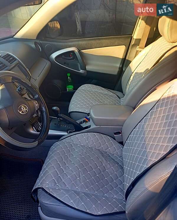 Toyota RAV4 2006