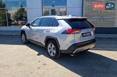 Внедорожник / Кроссовер Toyota RAV4 2022 в 