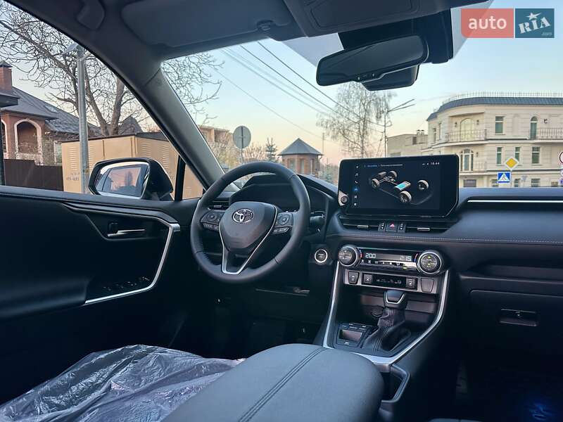 Внедорожник / Кроссовер Toyota RAV4 2025 в Киеве