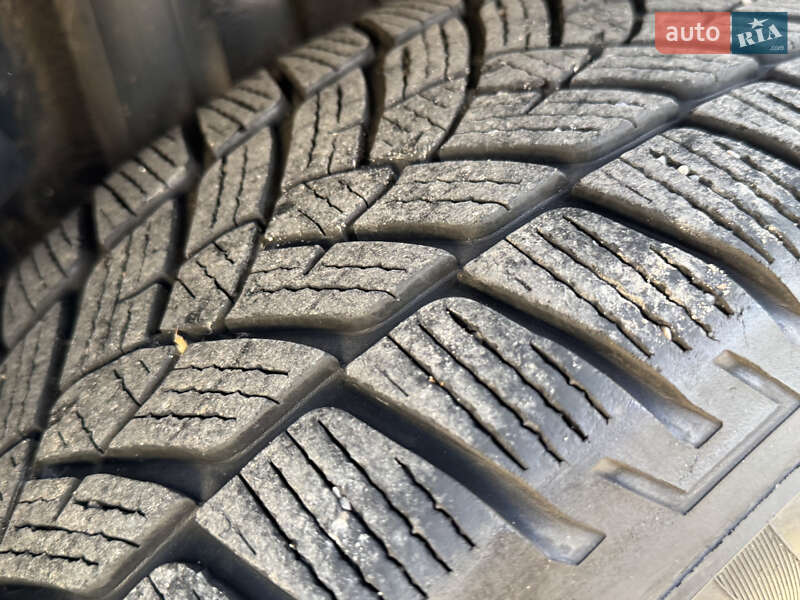 Позашляховик / Кросовер Toyota RAV4 2019 в Одесі