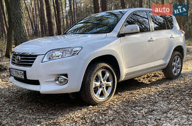 Позашляховик / Кросовер Toyota RAV4 2011 в 