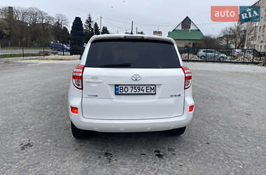 Позашляховик / Кросовер Toyota RAV4 2011 в 