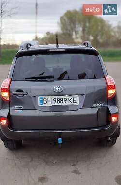 Внедорожник / Кроссовер Toyota RAV4 2010 в 