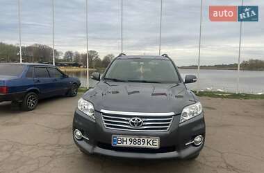 Внедорожник / Кроссовер Toyota RAV4 2010 в 