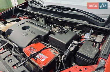 Внедорожник / Кроссовер Toyota RAV4 2013 в 